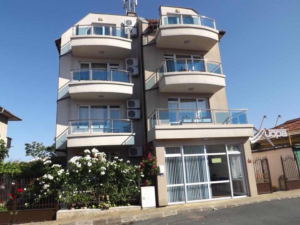 Guest House Hiora Ахтополь Экстерьер фото