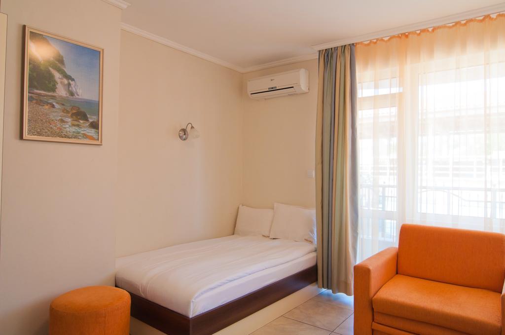 Guest House Hiora Ахтополь Экстерьер фото