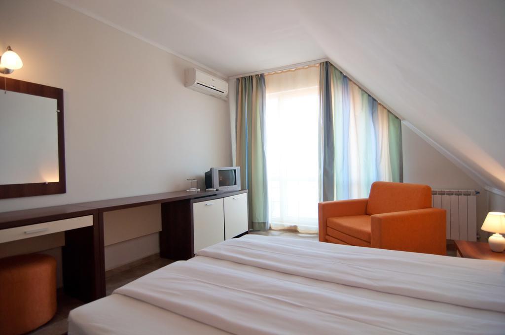 Guest House Hiora Ахтополь Экстерьер фото