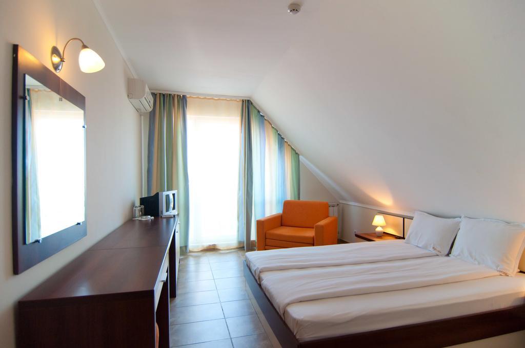 Guest House Hiora Ахтополь Экстерьер фото