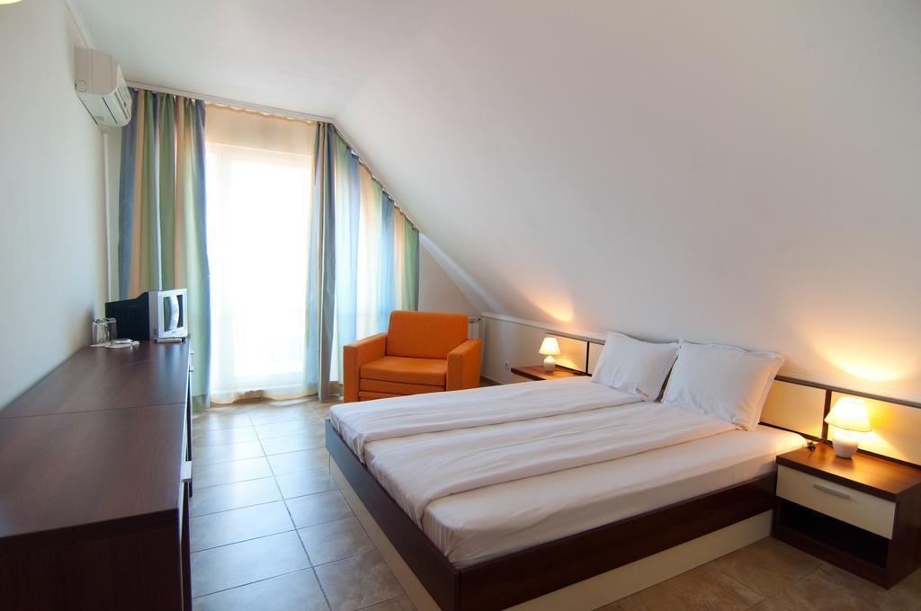 Guest House Hiora Ахтополь Экстерьер фото