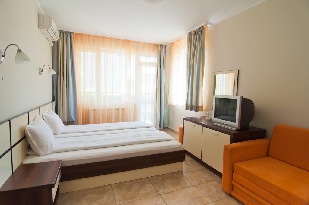 Guest House Hiora Ахтополь Экстерьер фото