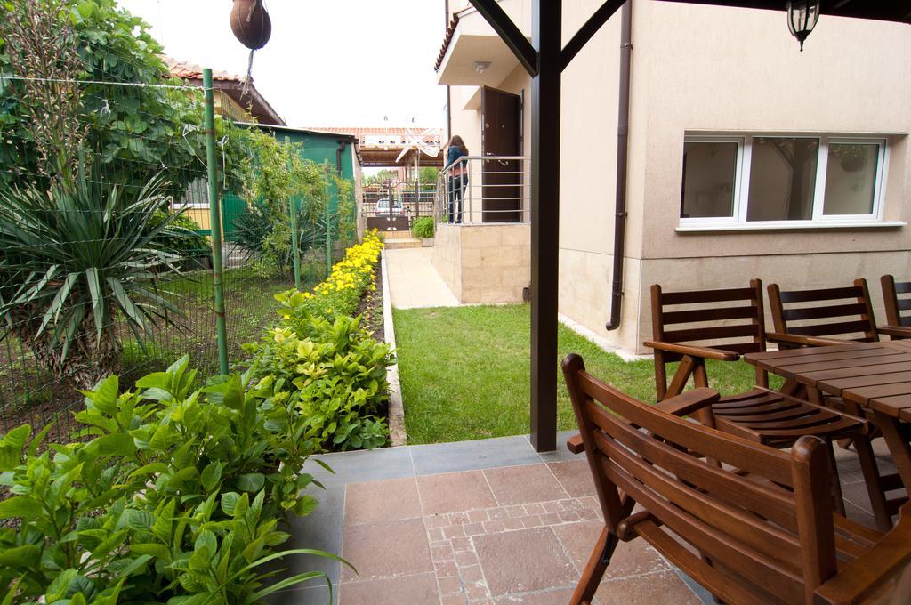 Guest House Hiora Ахтополь Экстерьер фото